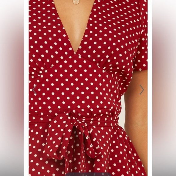 Showpo red and white polka dot dress with fabric tie  Size 20 - Picture 10 of 15